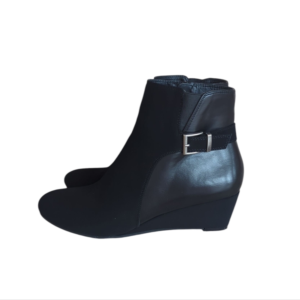 White Mountain Carmen Faux Leather Wedge Ankle Booties 9M Black - Picture 4 of 16